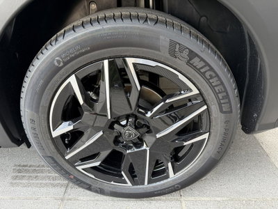 Peugeot 3008 1.2 hybrid Allure 145cv e-dcs6 (7)