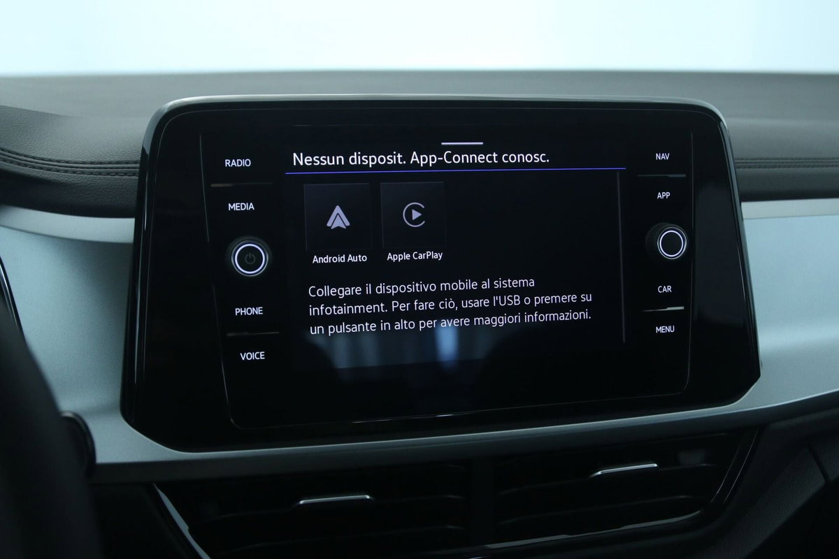 Volkswagen T-Roc 1.0 tsi Edition 115cv (13)