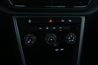 Volkswagen T-Roc 1.0 tsi Edition 115cv (18)