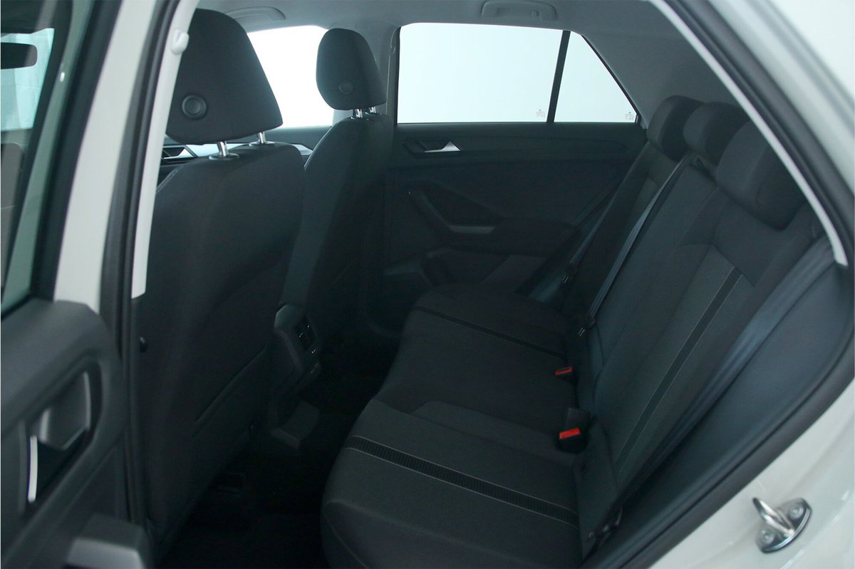 Volkswagen T-Roc 1.0 tsi Edition 115cv (8)