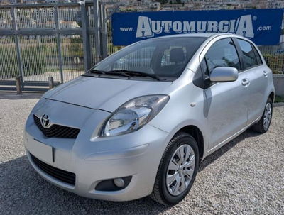 Toyota Yaris 1.0 5 porte Sol usata