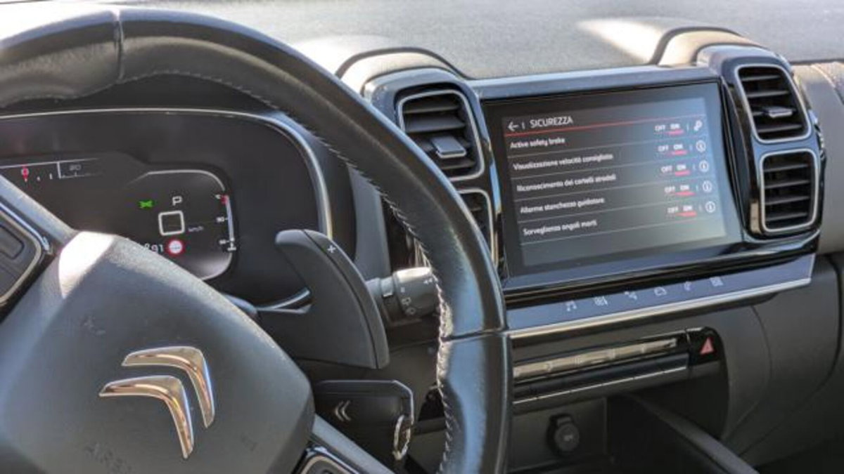Citroen C5 Aircross Aircross BlueHDi 130 S&S Shine (12)