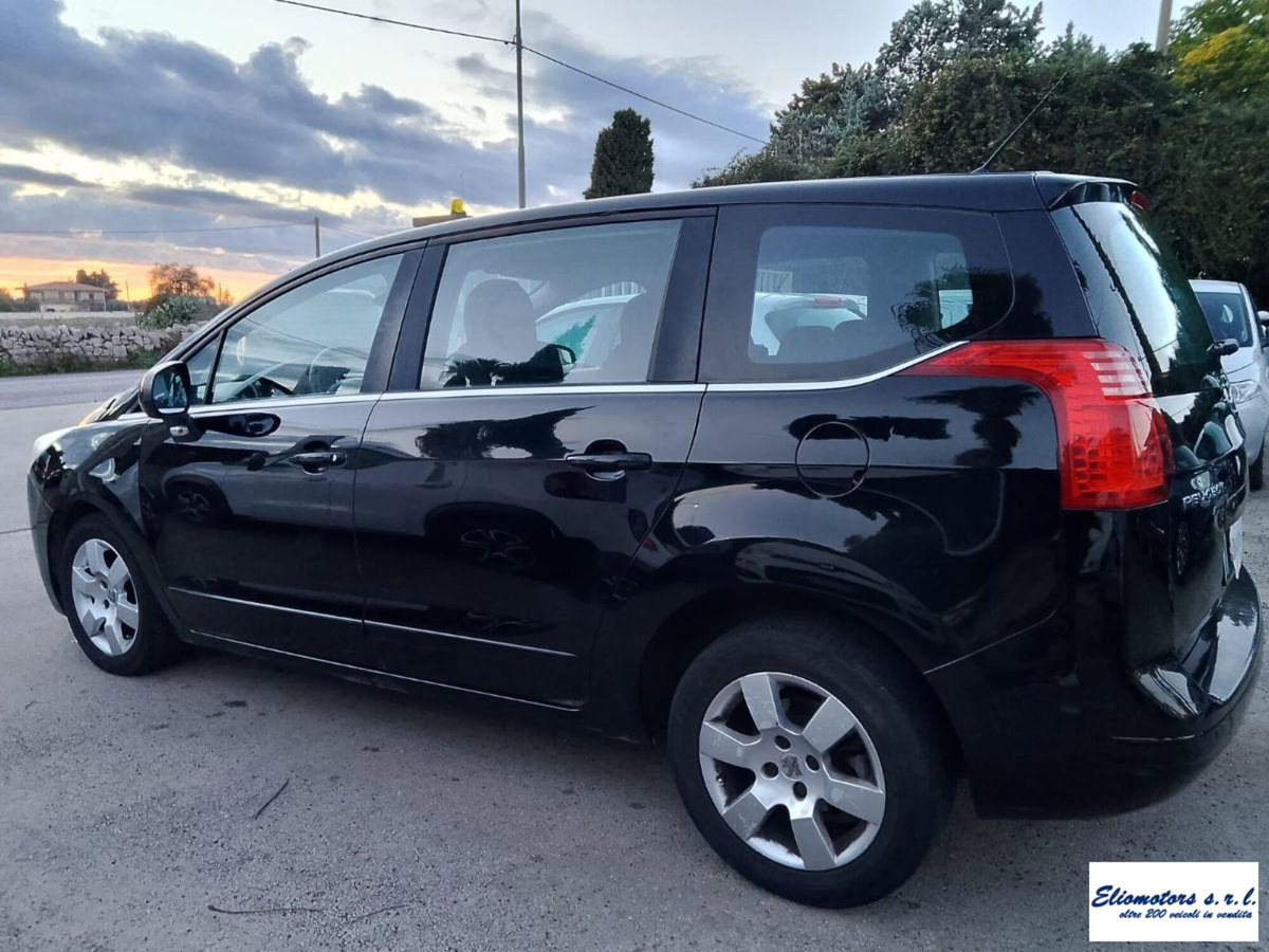 Peugeot 5008 1.6 HDi 112CV Business