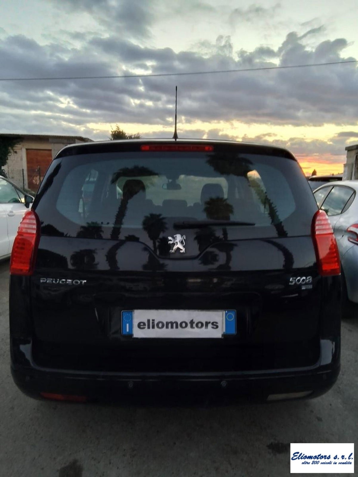 Peugeot 5008 1.6 HDi 112CV Business (2)
