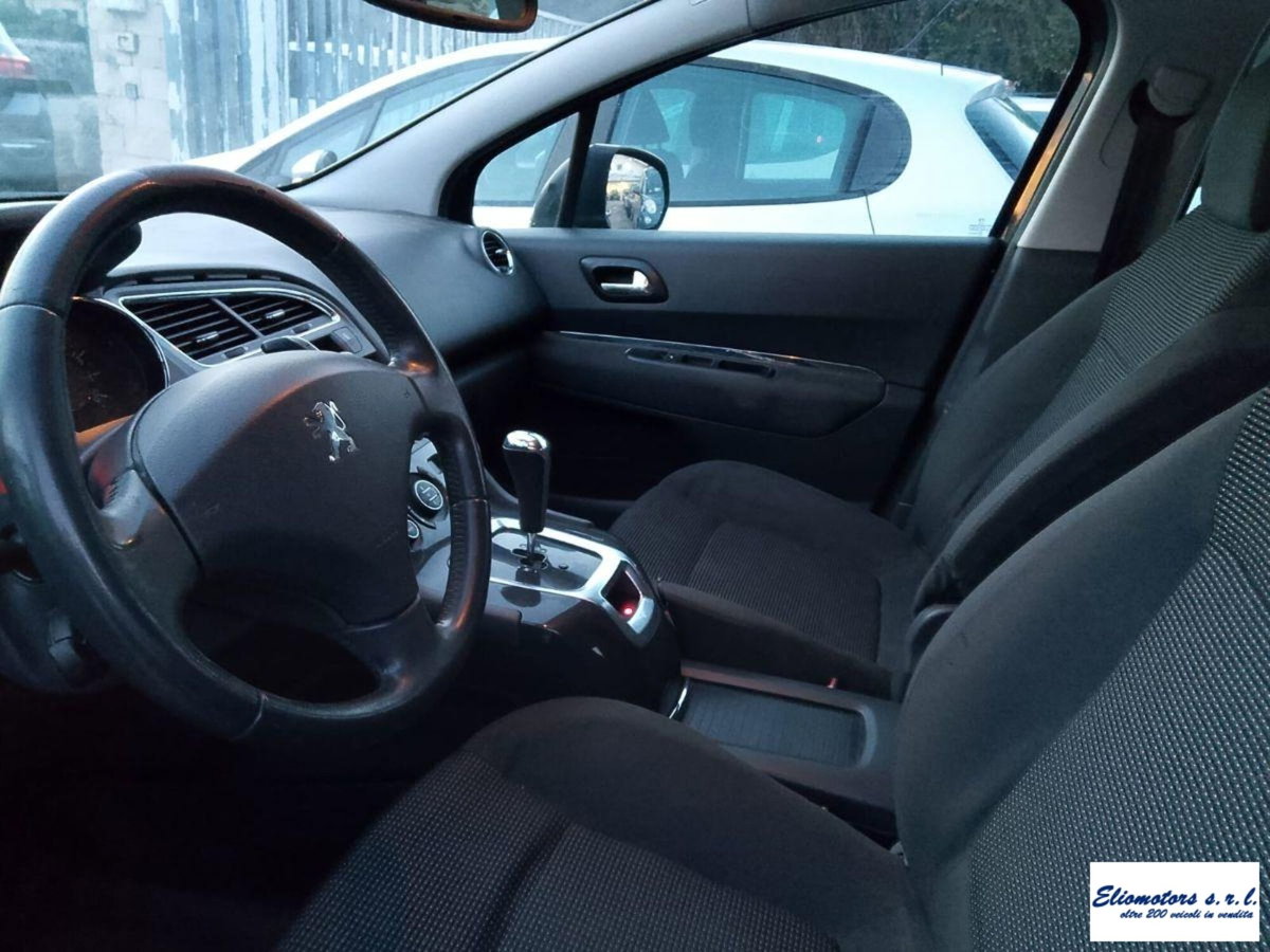 Peugeot 5008 1.6 HDi 112CV Business (5)