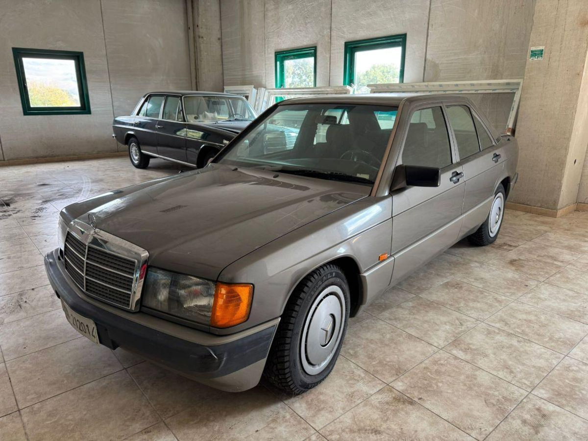 Mercedes-Benz 190 2.0 cat