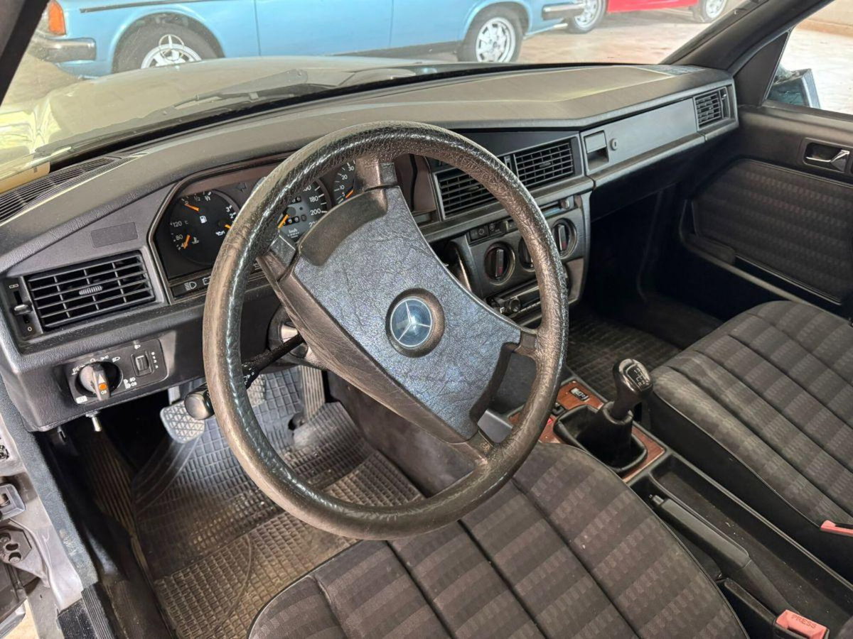 Mercedes-Benz 190 2.0 cat (4)