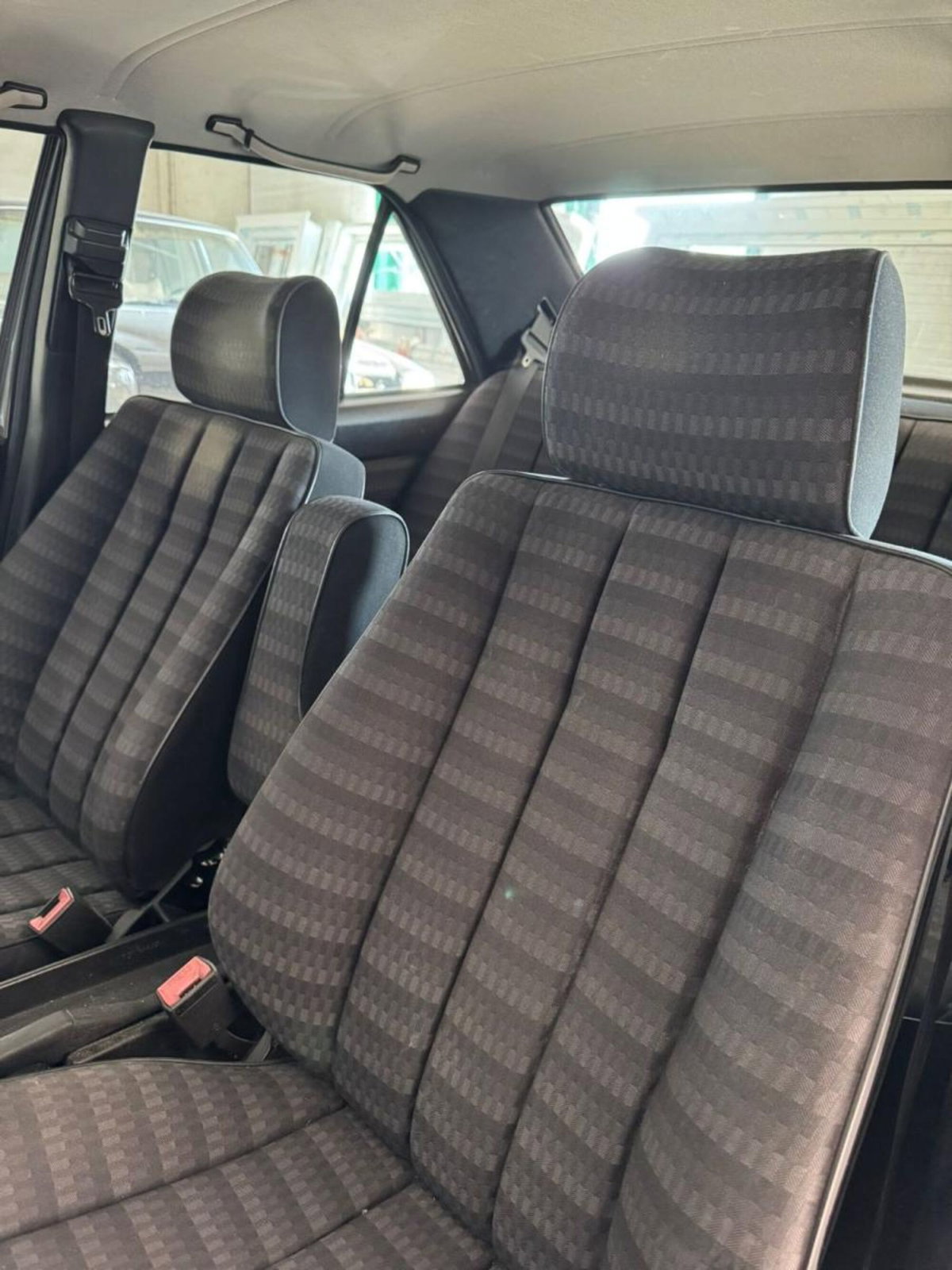 Mercedes-Benz 190 2.0 cat (5)