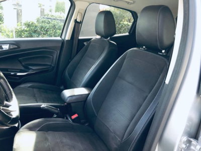 Ford EcoSport 1.5 TDCi 125 CV Start&Stop AWD ST-Line Black Edition (14)