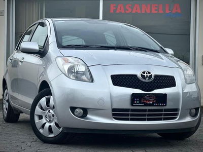 Toyota Yaris 1.3 5 porte Luna usata