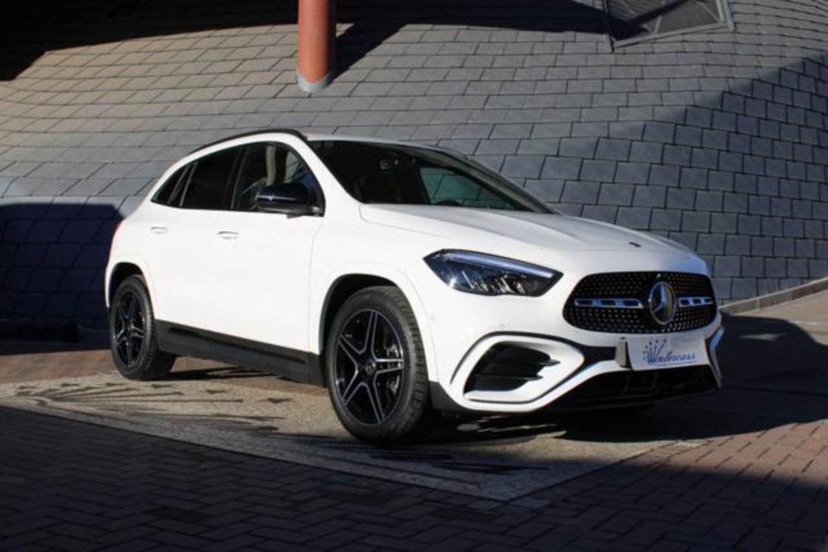 Mercedes-Benz GLA SUV 220 d Edition AMG Line 4matic auto (2)