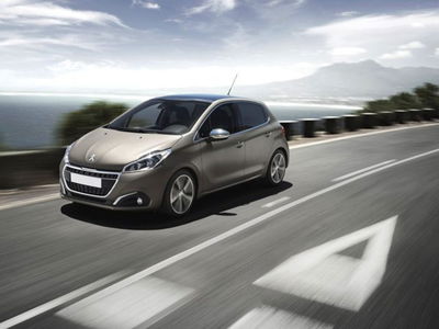 Peugeot 208 82 5 porte Allure usata