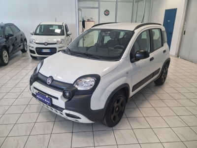 Fiat Panda 1.0 FireFly S&S Hybrid City Cross usata