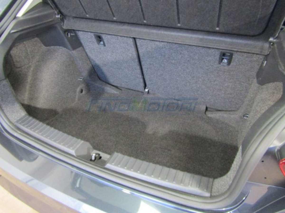 SEAT Ibiza 1.0 EcoTSI 95 CV S/S 5p. Style (15)