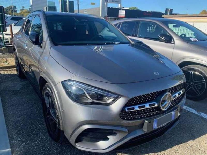 Mercedes-Benz GLA SUV 200 d Automatic Premium