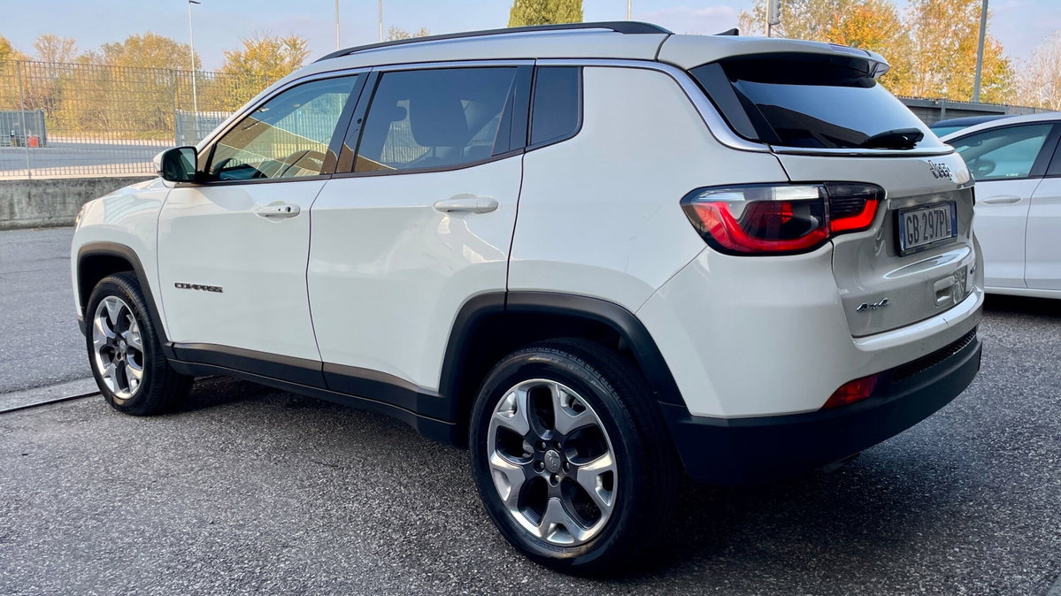 Jeep Compass 2.0 Multijet II 4WD Limited (6)