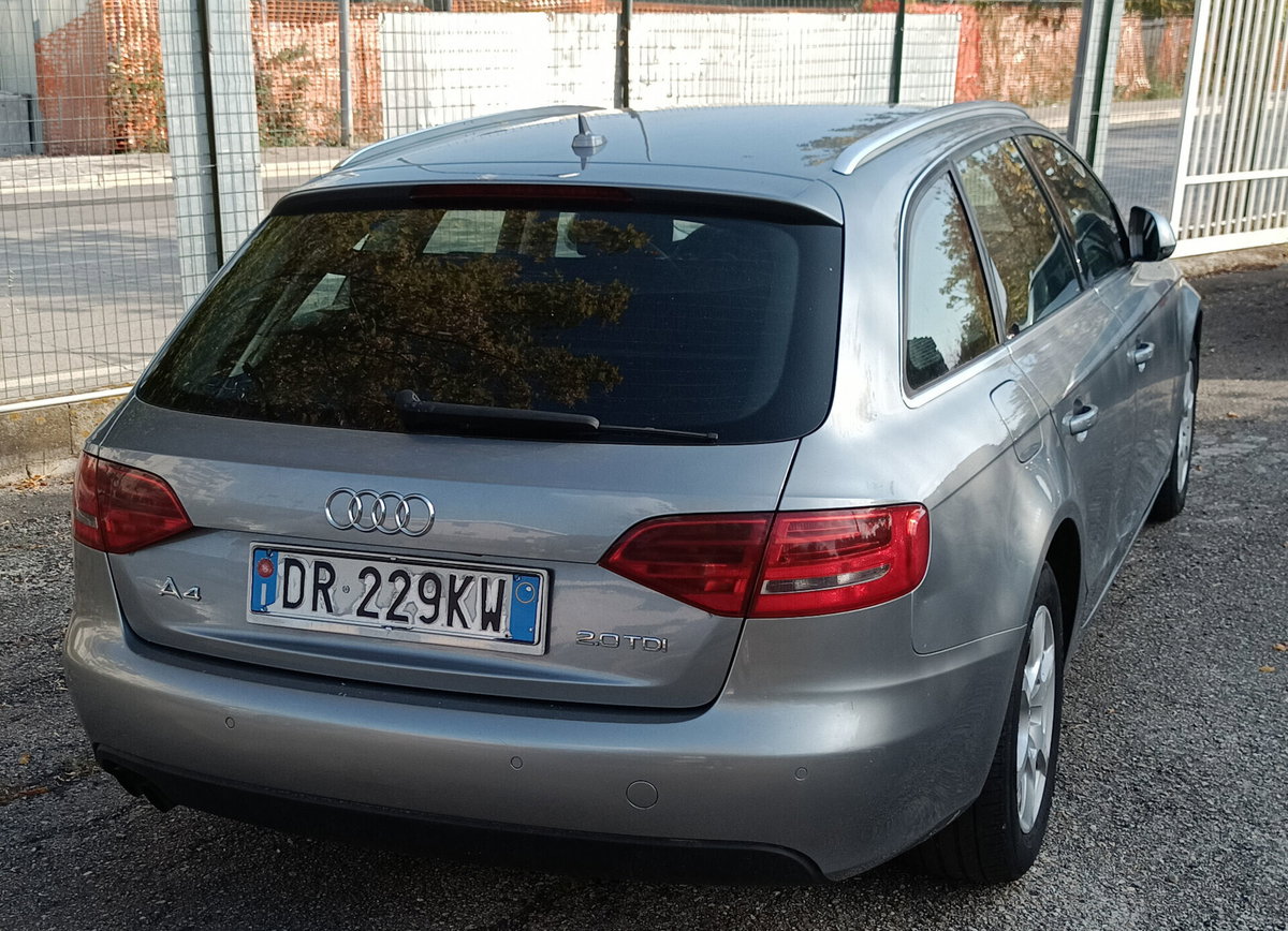 Audi A4 Avant 2.0 TDI 143CV F.AP. Advanced (2)