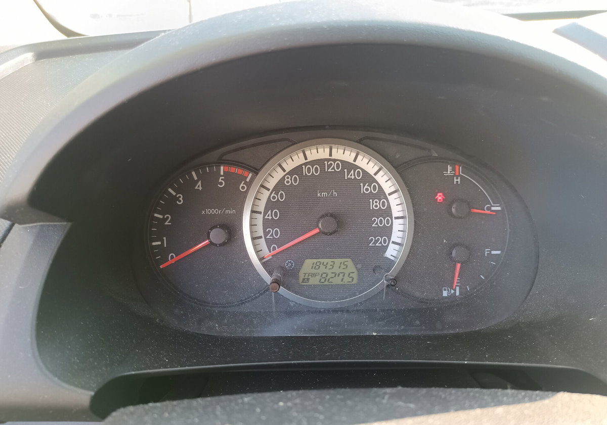 Mazda Mazda6 Hatchback MY'06 2.0 CD 16V 143CV 5p. Tour. (11)
