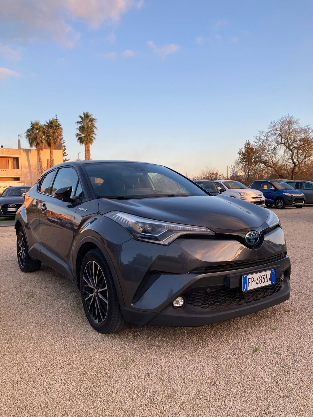 Toyota Toyota C-HR 1.8 Hybrid E-CVT Style (2)
