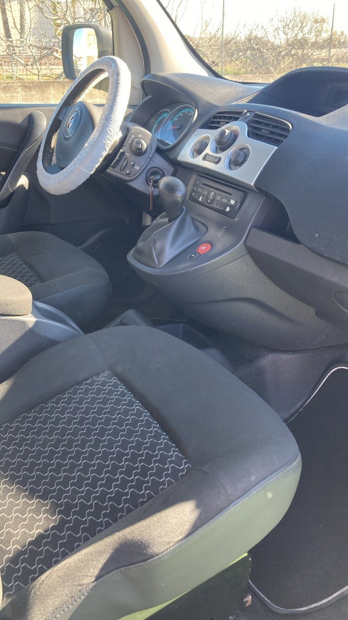 Renault Kangoo Z.E. 4p. Express (11)