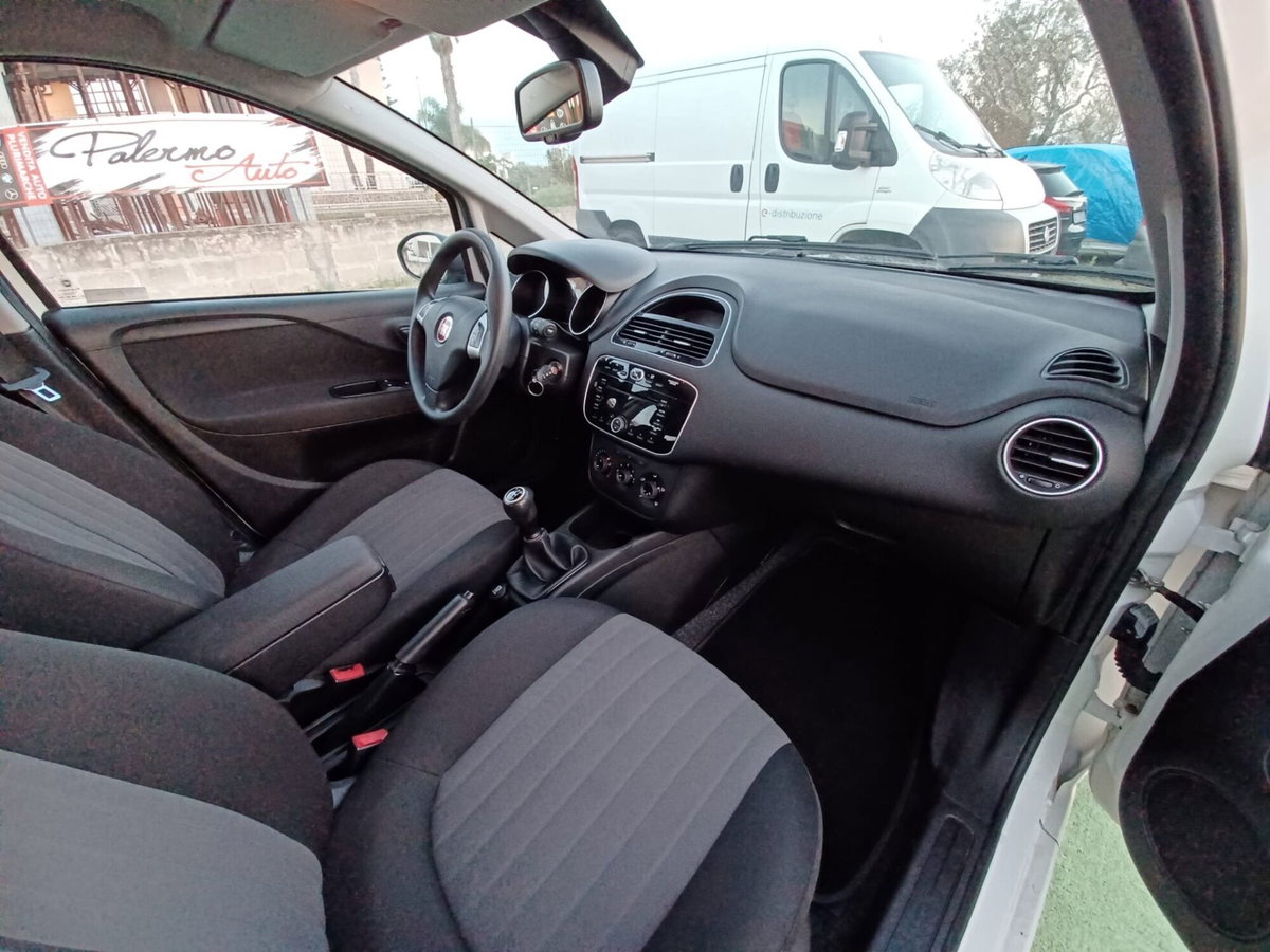 Fiat Punto 1.3 MJT II S&S 95 CV 5 porte Street (17)
