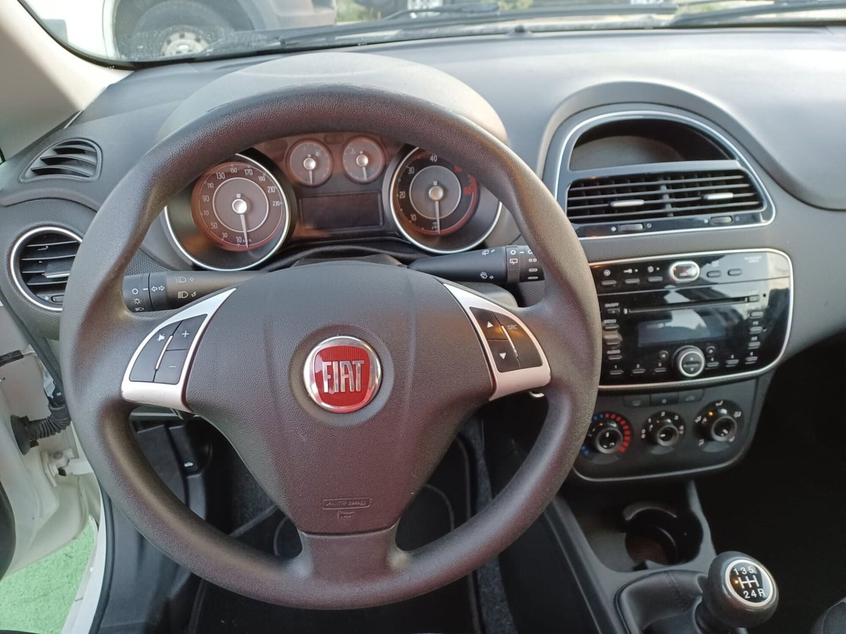 Fiat Punto 1.3 MJT II S&S 95 CV 5 porte Street (18)