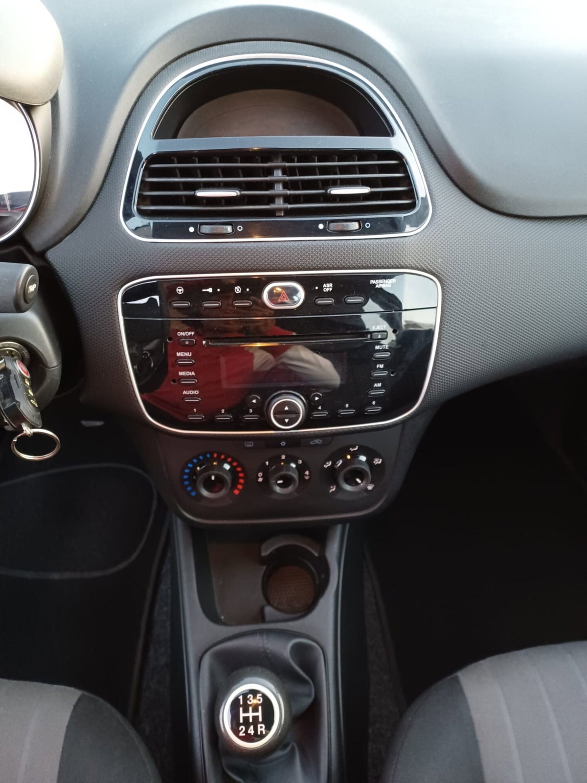 Fiat Punto 1.3 MJT II S&S 95 CV 5 porte Street (19)