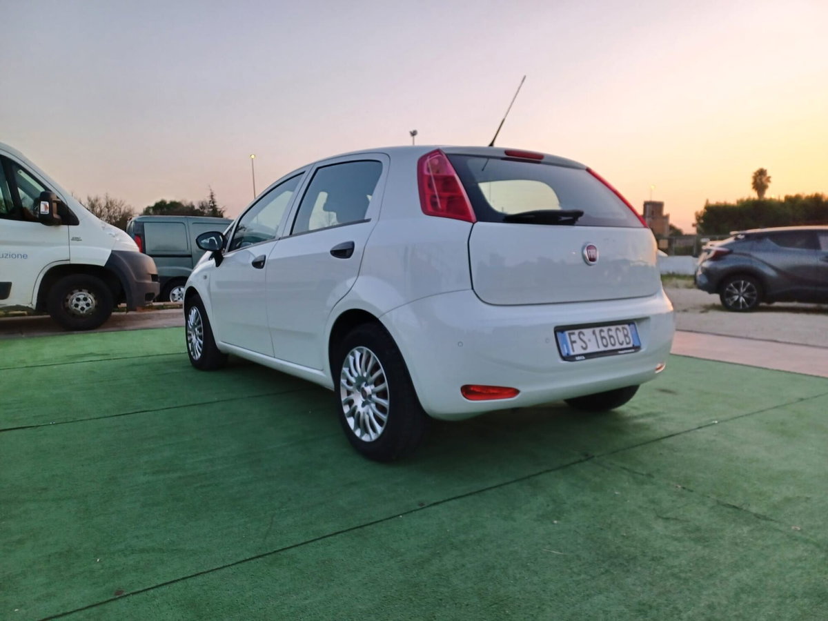 Fiat Punto 1.3 MJT II S&S 95 CV 5 porte Street (4)