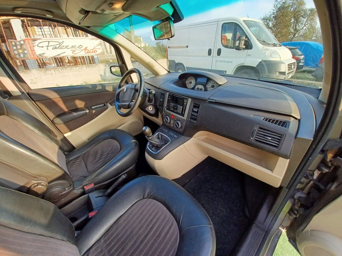 Lancia Musa 1.3 Multijet 16V 90 CV Platino (14)