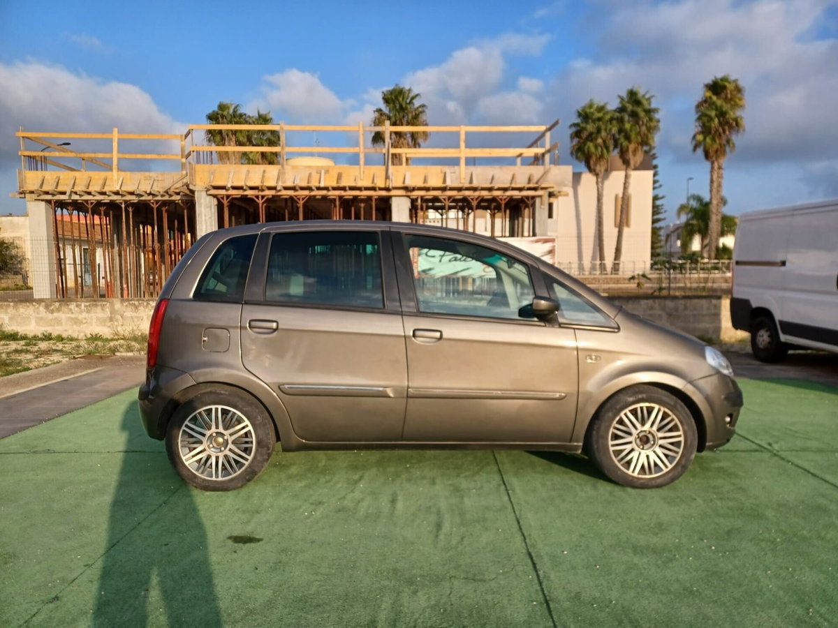 Lancia Musa 1.3 Multijet 16V 90 CV Platino (7)