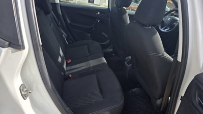 Peugeot 208 BlueHDi 100 Stop&Start 5 porte Active (10)