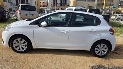 Peugeot 208 BlueHDi 100 Stop&Start 5 porte Active (3)