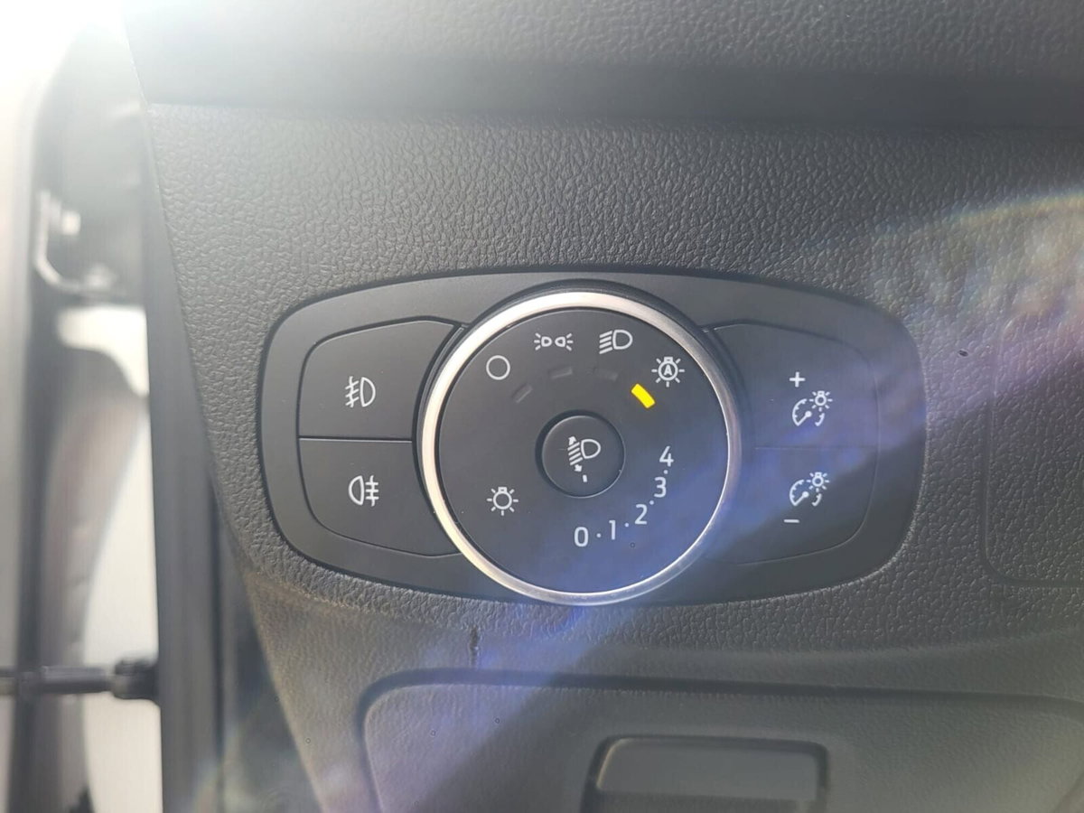 Ford Focus 1.5 EcoBlue 120 CV 5p. ST-Line (16)