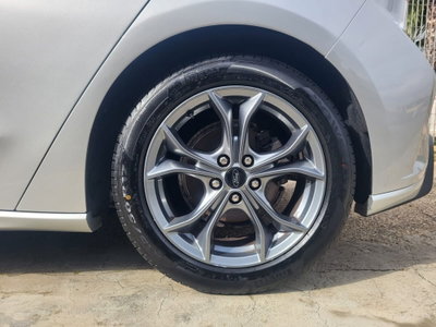 Ford Focus 1.5 EcoBlue 120 CV 5p. ST-Line (17)
