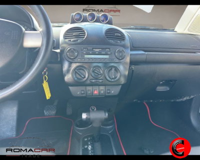 Volkswagen New Beetle 1.6 (6)