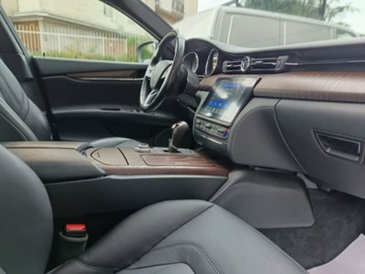 Maserati Quattroporte V6 Diesel 275 CV (6)