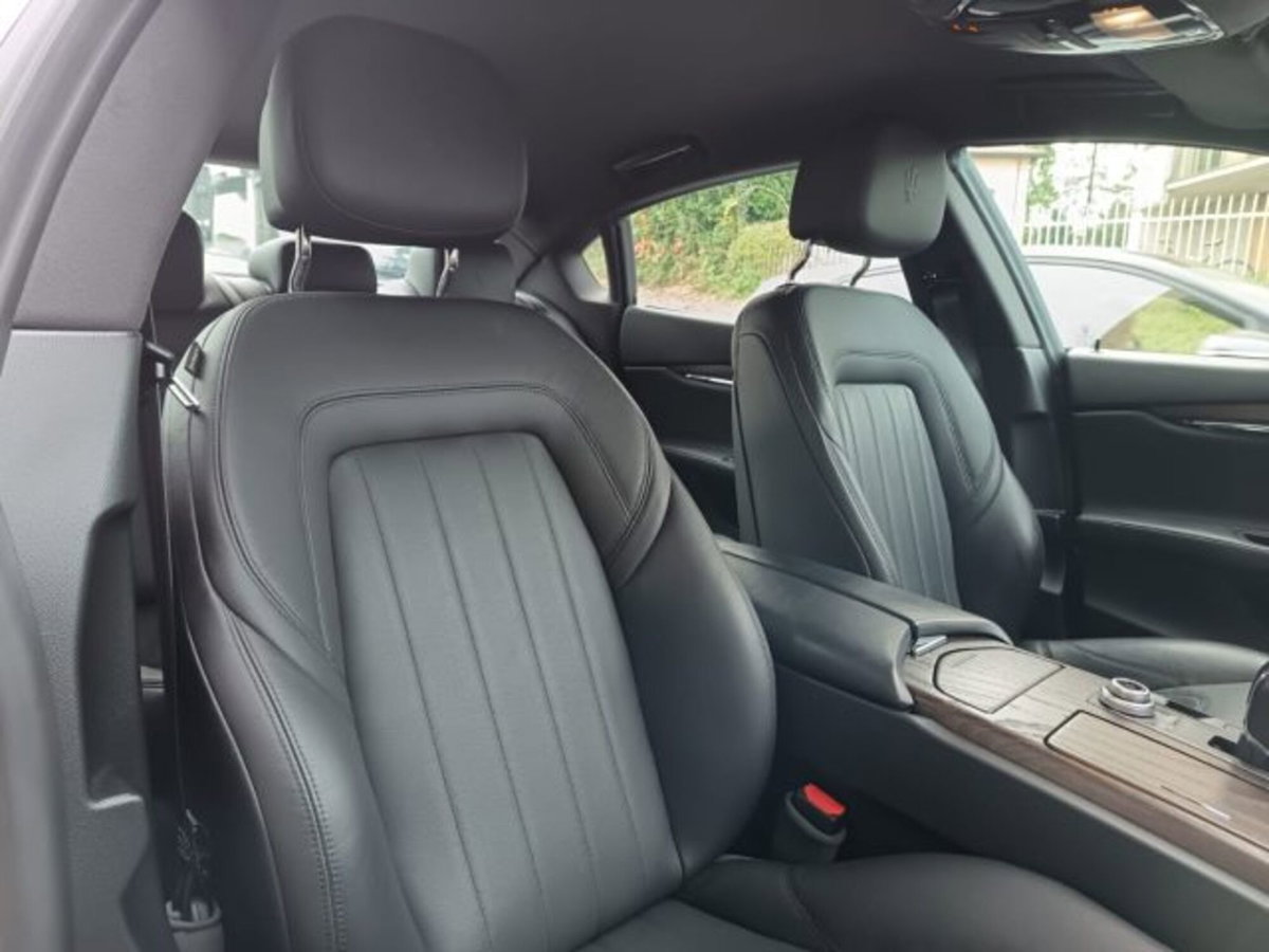 Maserati Quattroporte V6 Diesel 275 CV (9)