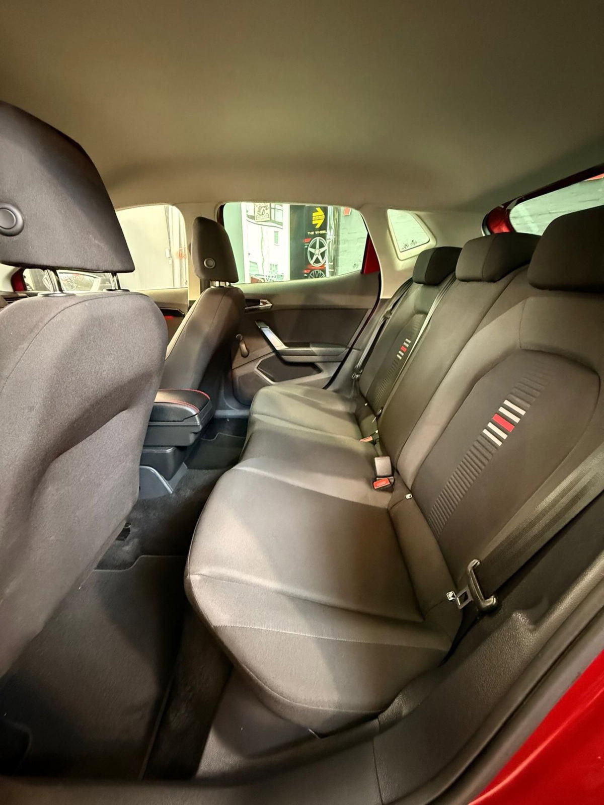 SEAT Ibiza 1.0 ecotsi FR 95cv (15)
