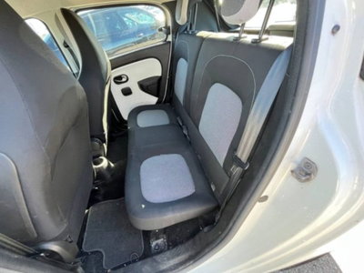 Renault Twingo 1.0 SCe Wave (8)