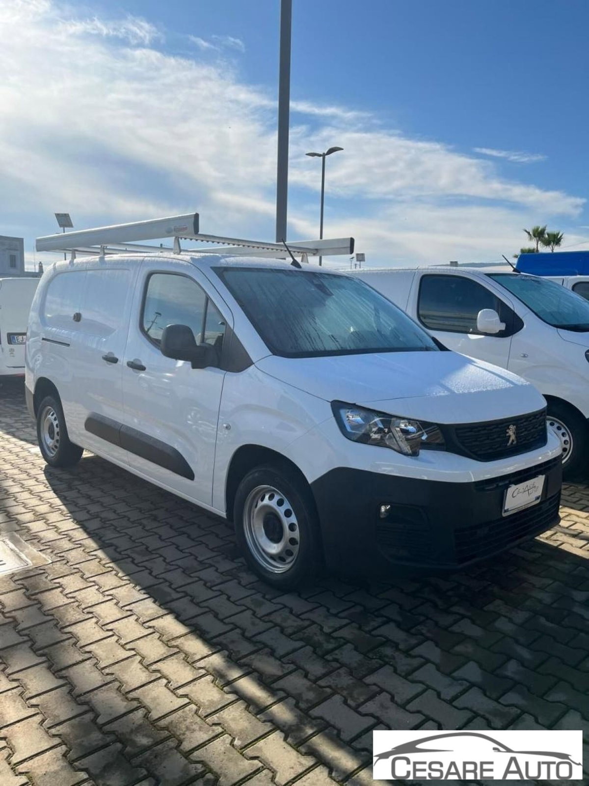 Peugeot Partner Furgone XL 1.5 diesel 100cv S&S (2)