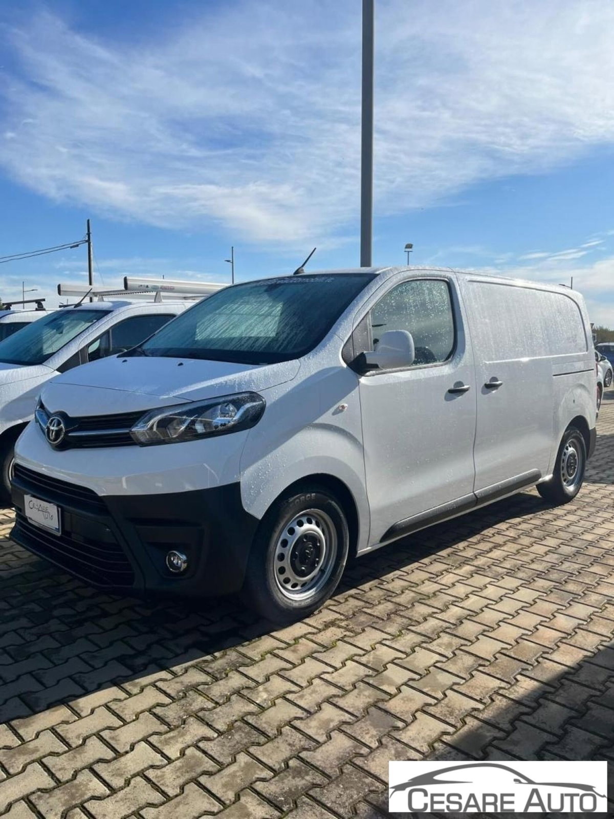 Toyota Proace Verso Verso 1.6D L0 S Comfort (2)