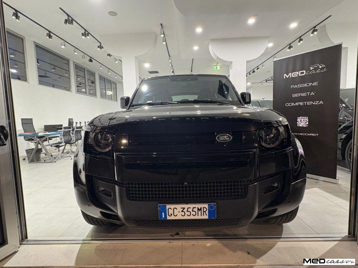 Land Rover Defender 110 2.0 SD4 240CV AWD Auto SE (4)