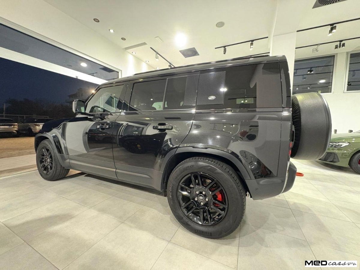 Land Rover Defender 110 2.0 SD4 240CV AWD Auto SE (6)