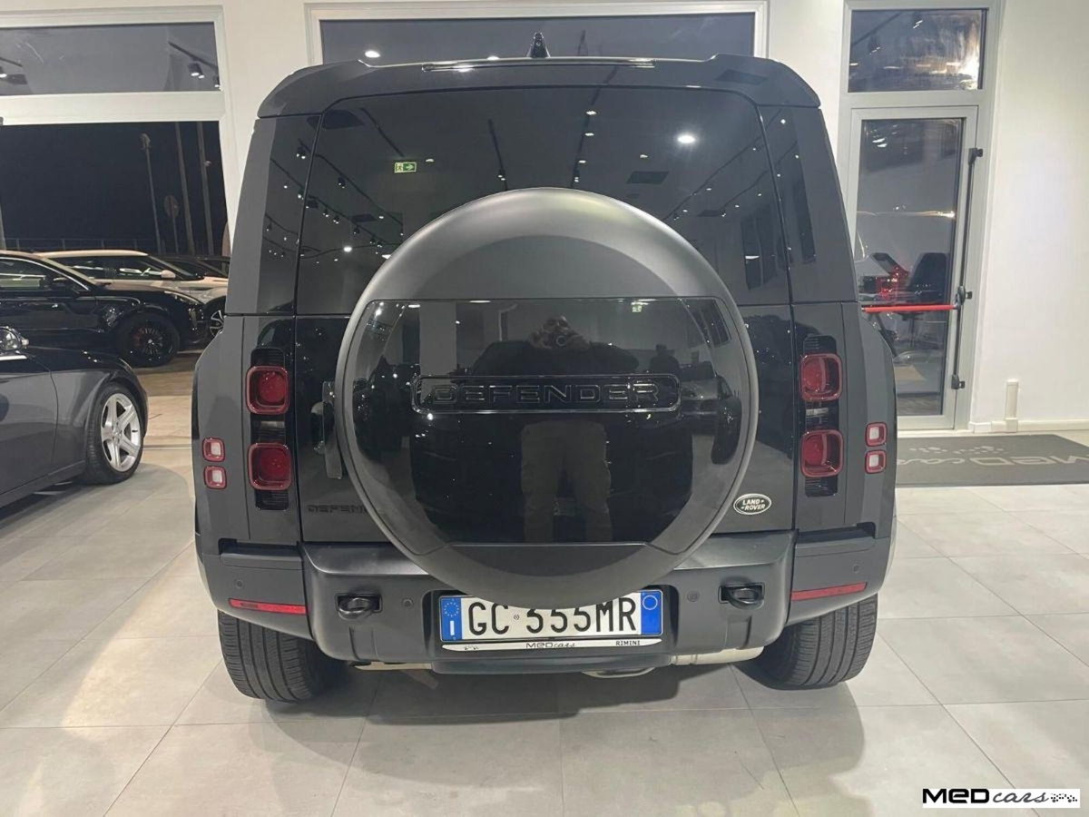 Land Rover Defender 110 2.0 SD4 240CV AWD Auto SE (8)