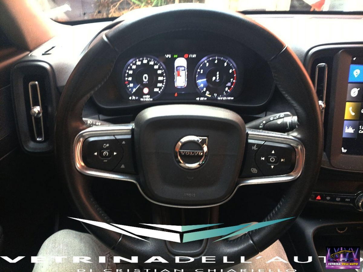 Volvo XC40 T3 Geartronic R-design (6)