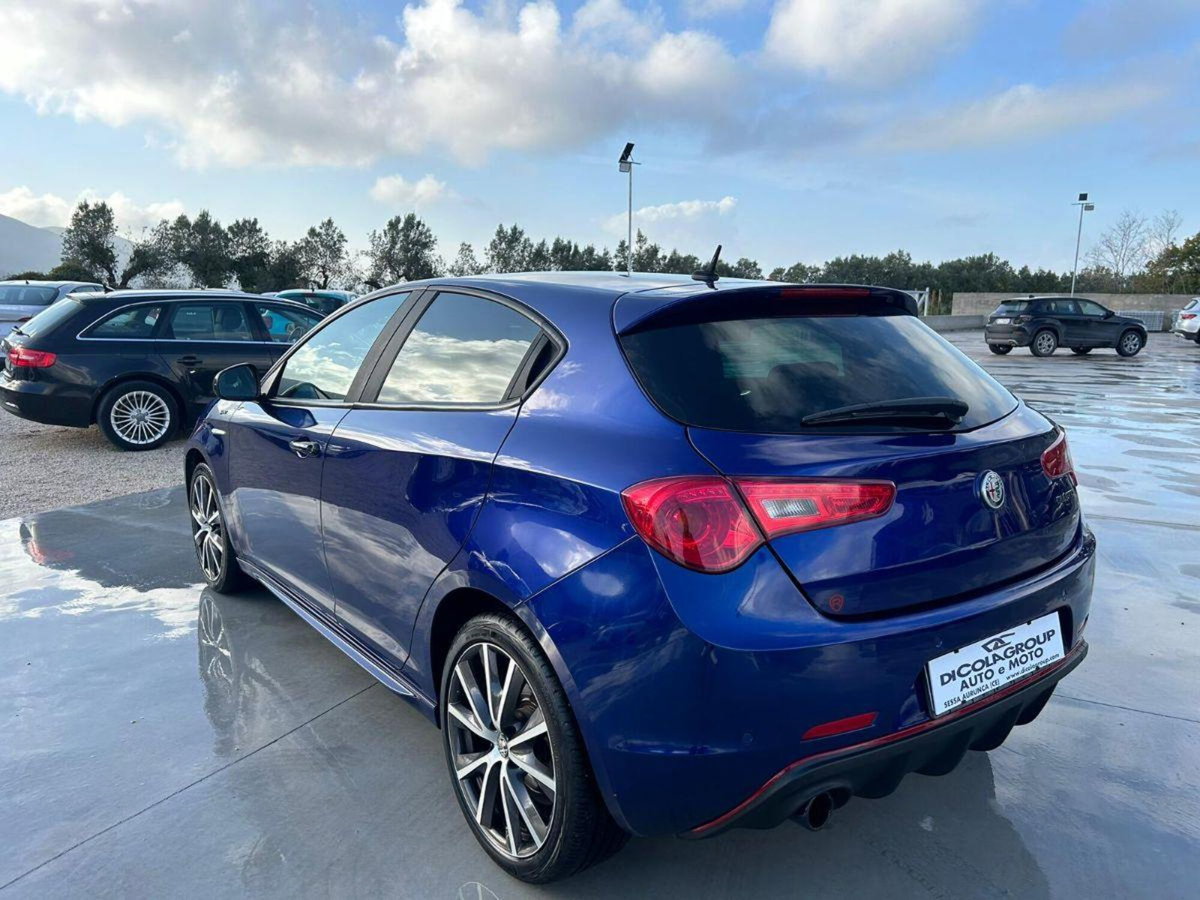 Alfa Romeo Giulietta 1.6 JTDm Sport 120cv tct my18 (4)