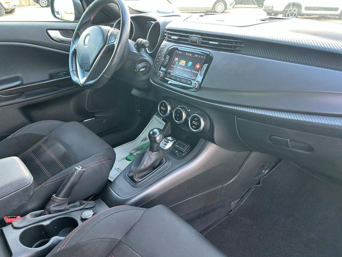 Alfa Romeo Giulietta 1.6 JTDm Sport 120cv tct my18 (8)