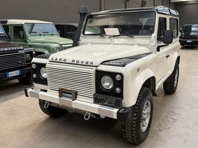 Land Rover Defender 90 2.0 SD4 AWD Auto usata