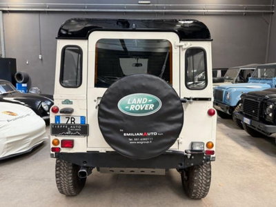 Land Rover Defender 90 2.0 SD4 AWD Auto (5)