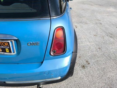 MINI Mini 1.6 16V One (9)